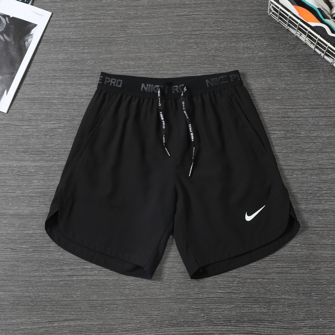 Nike AeroFlex Lightweight Training Shorts