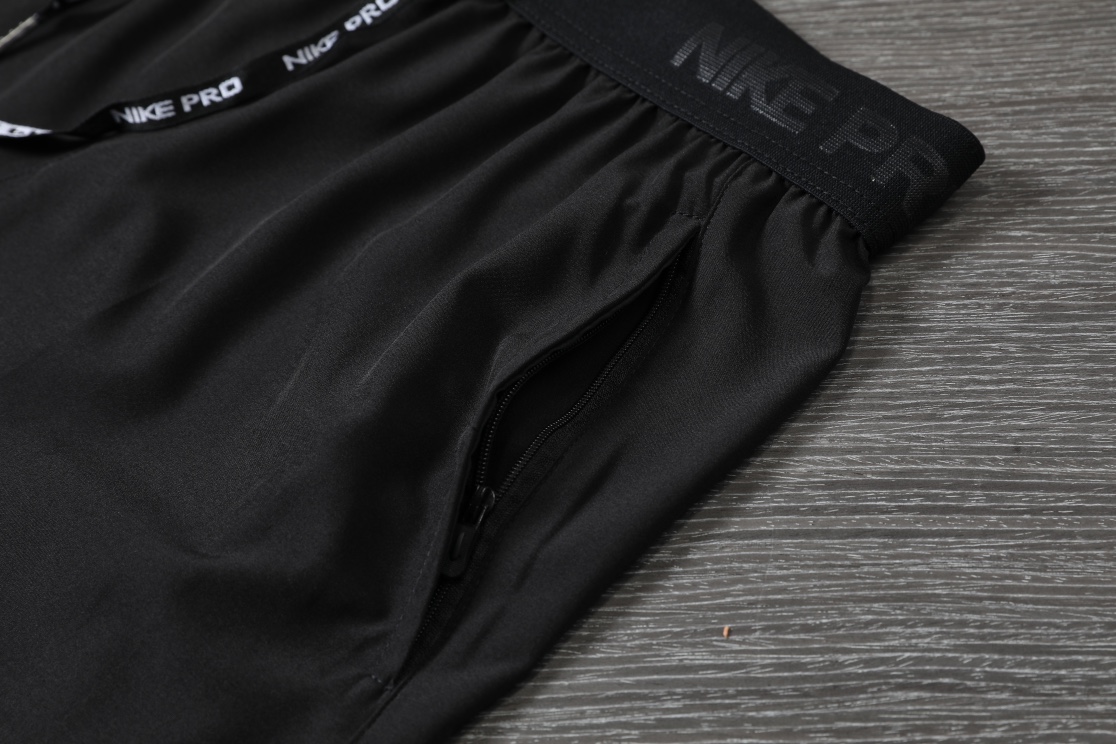 Nike AeroFlex Lightweight Training Shorts